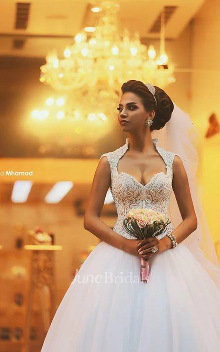 Gorgeous Cap Sleeve Tulle Lace Wedding Dress With Train