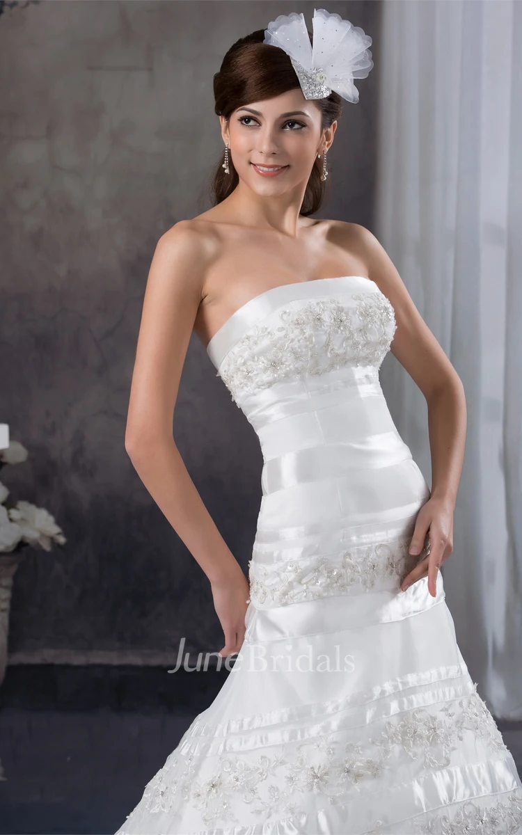 Strapless A-Line Dress with Appliques and Court Train