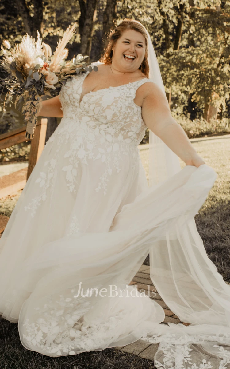 A-Line V-neck Lace Casual Wedding Dress Sleeveless With Appliques