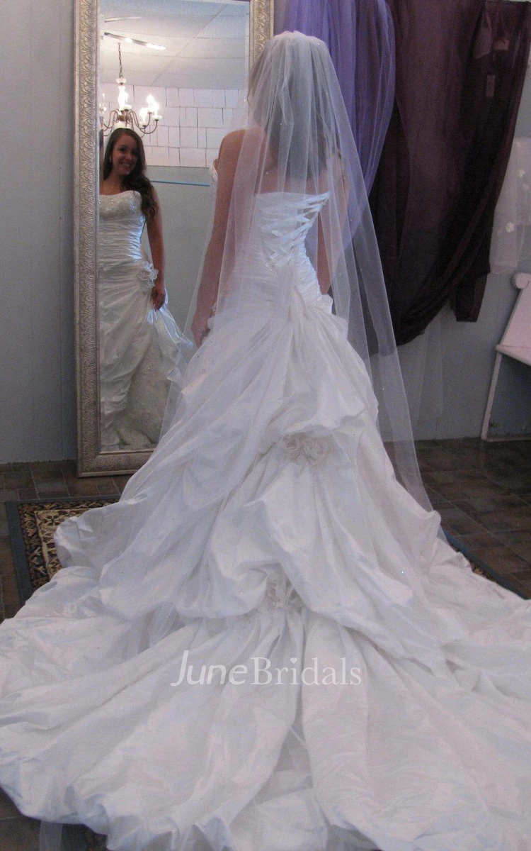 Sweetheart Ruffled Long A-Line Wedding Dress With Beading Detailing