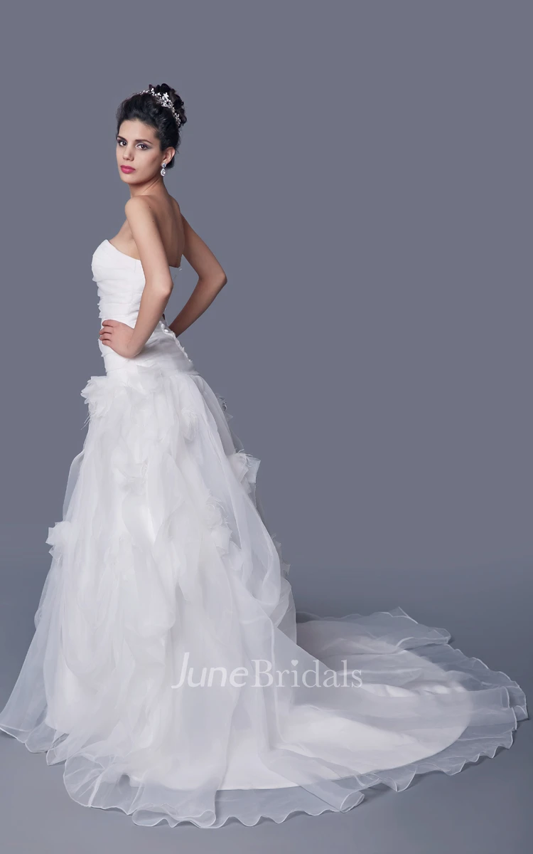 Exquisite Ruched Organza Wedding Gown With Pick-up Ruffles