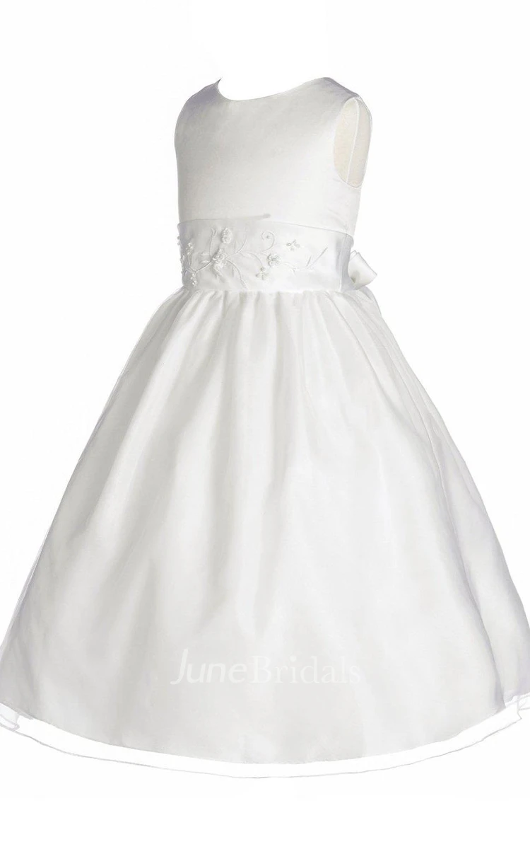 Sleeveless A-line Dress With Embroidery and Bow