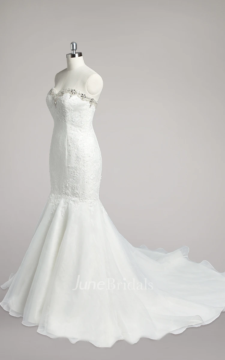 Sweetheart Mermaid Lace and Organza Wedding Dress With Beading