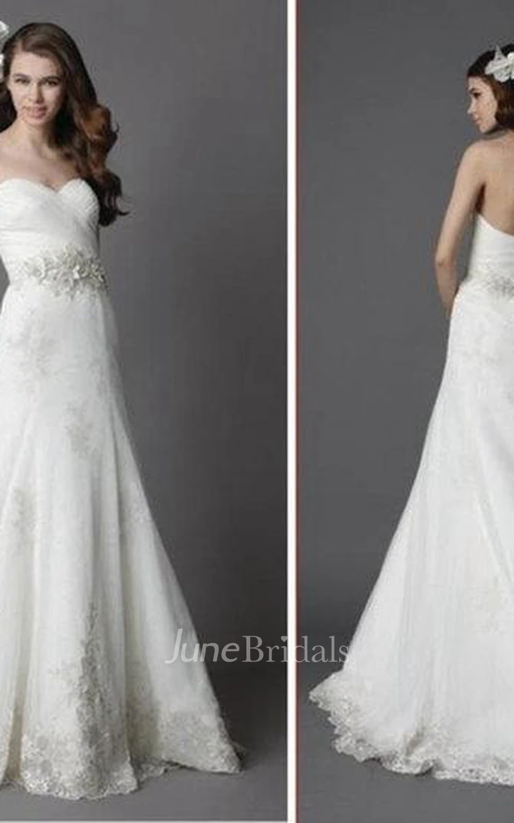 Sweetheart Fit and Flare Long Wedding Dress With Lace Appliques