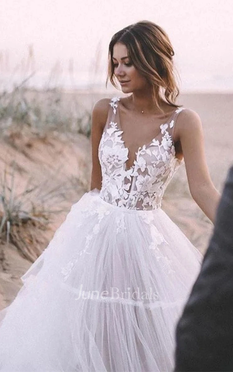 Boho Romantic Ball Gown V-neck Lace Tulle Sleeveless Wedding Dress with Appliques